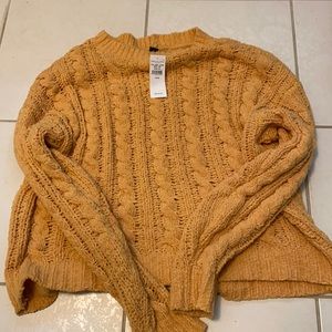 American Eagle women’s sweater